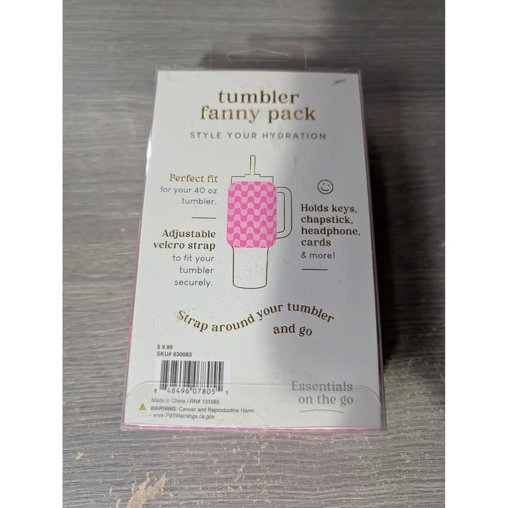 Essentials On The Go Pink Wavy Tumbler Pouch and Lid Tag Set for 40oz Cups NIB